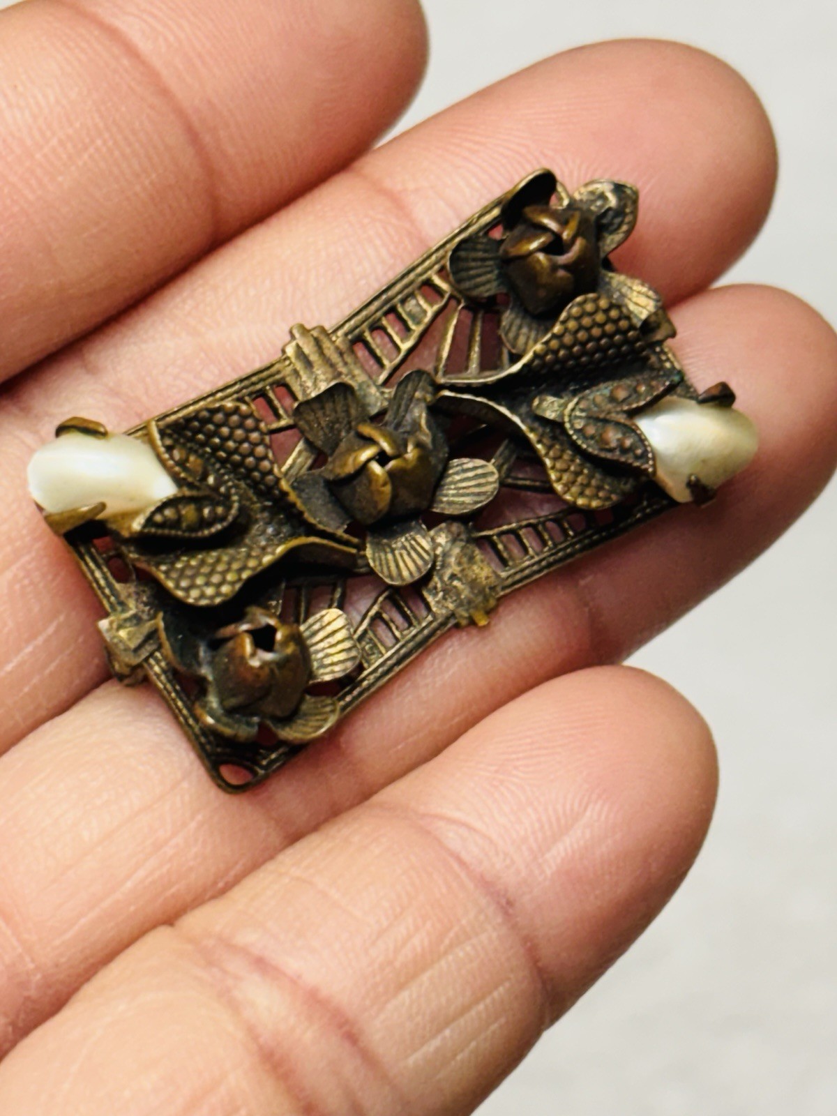 Vtg Unmarked Antique Victorian Floral Baroque Pearl Edwardian Mini Brooch Pin