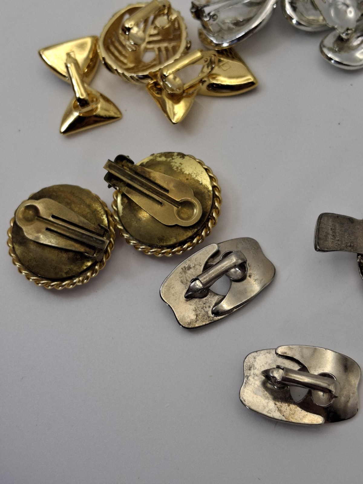 Vintage Lot Clip Earrings Metal Textured Geometric Mod Avon & unbranded Retro