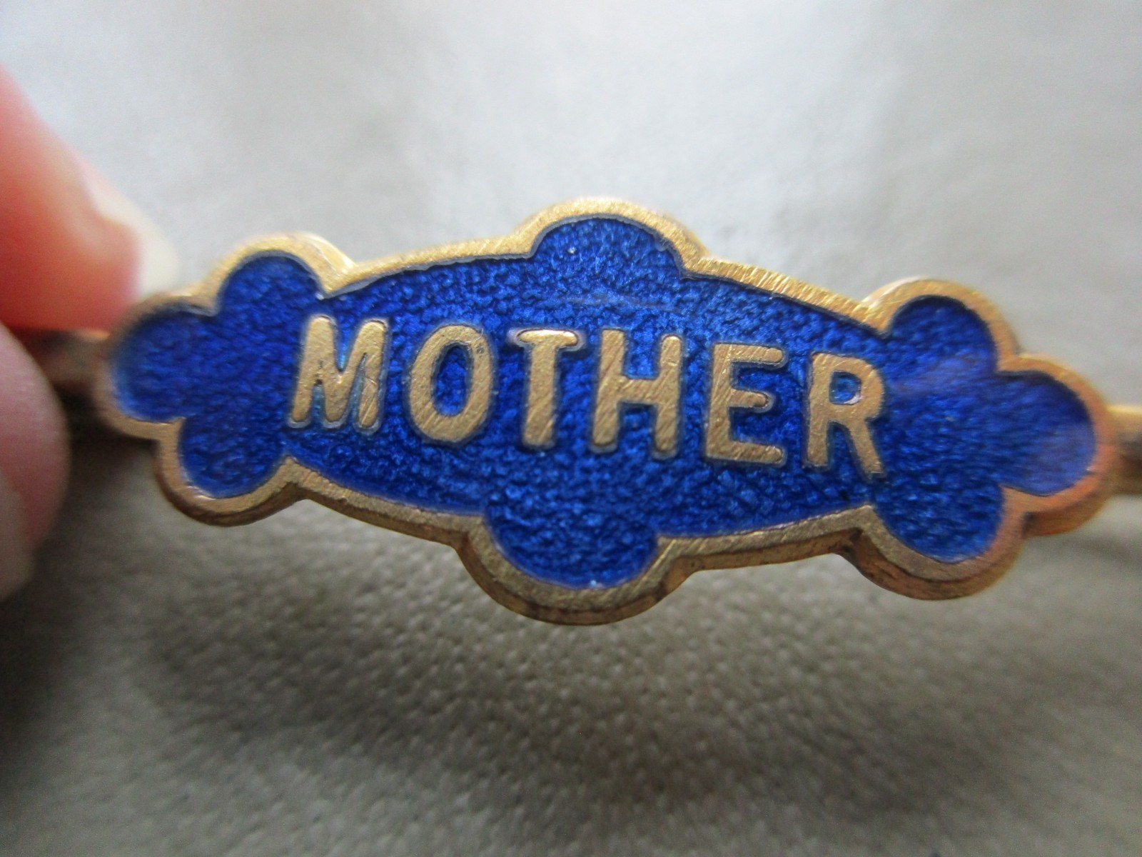 ANTIQUE EDWARDIAN ART DECO GOLD TONE ENAMEL MOTHER MOTHERS DAY UK BAR BROOCH PIN