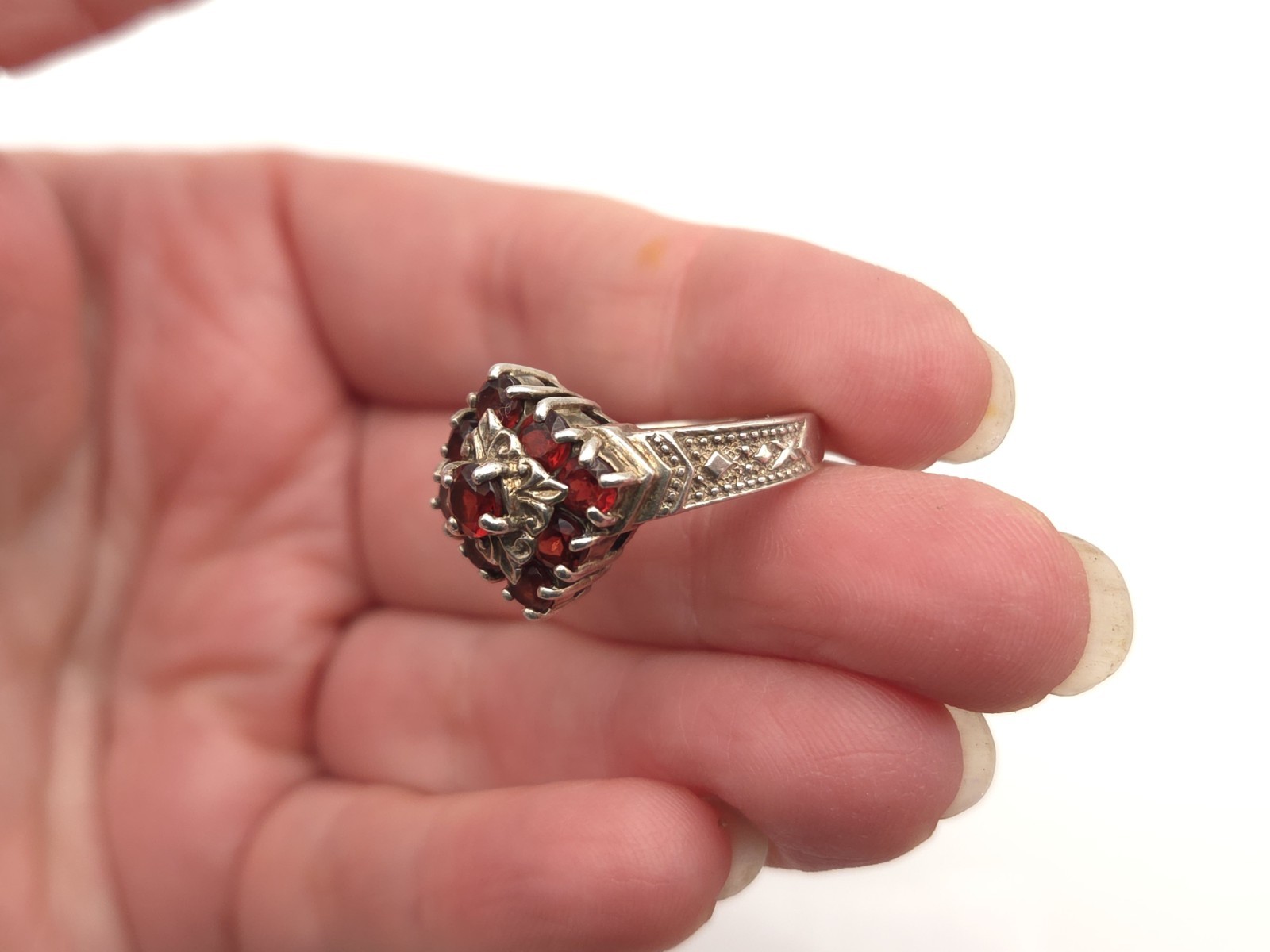 Vintage Sterling Silver Victorian Style Garnet Filigree Ring Signed CNA THAILAND