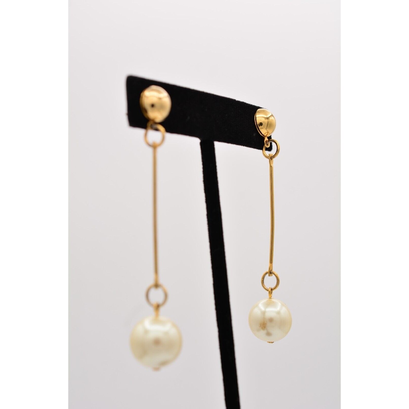 Vintage Dangle Earrings Long Round Faux Pearl Drop White Chunky 1990s BinZ