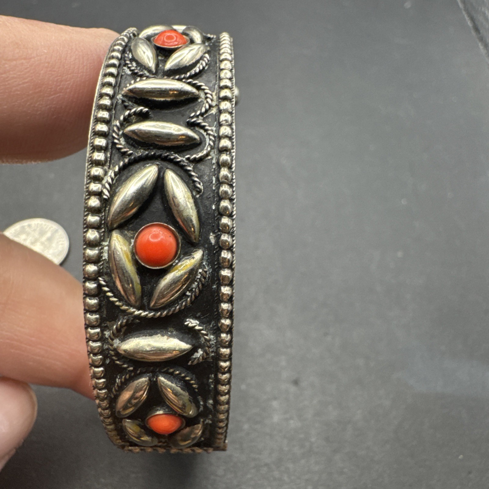 Vintage Silver Toned Hinged Bangle 2.5” Bracelet With Orange Stone 2.5” Opening