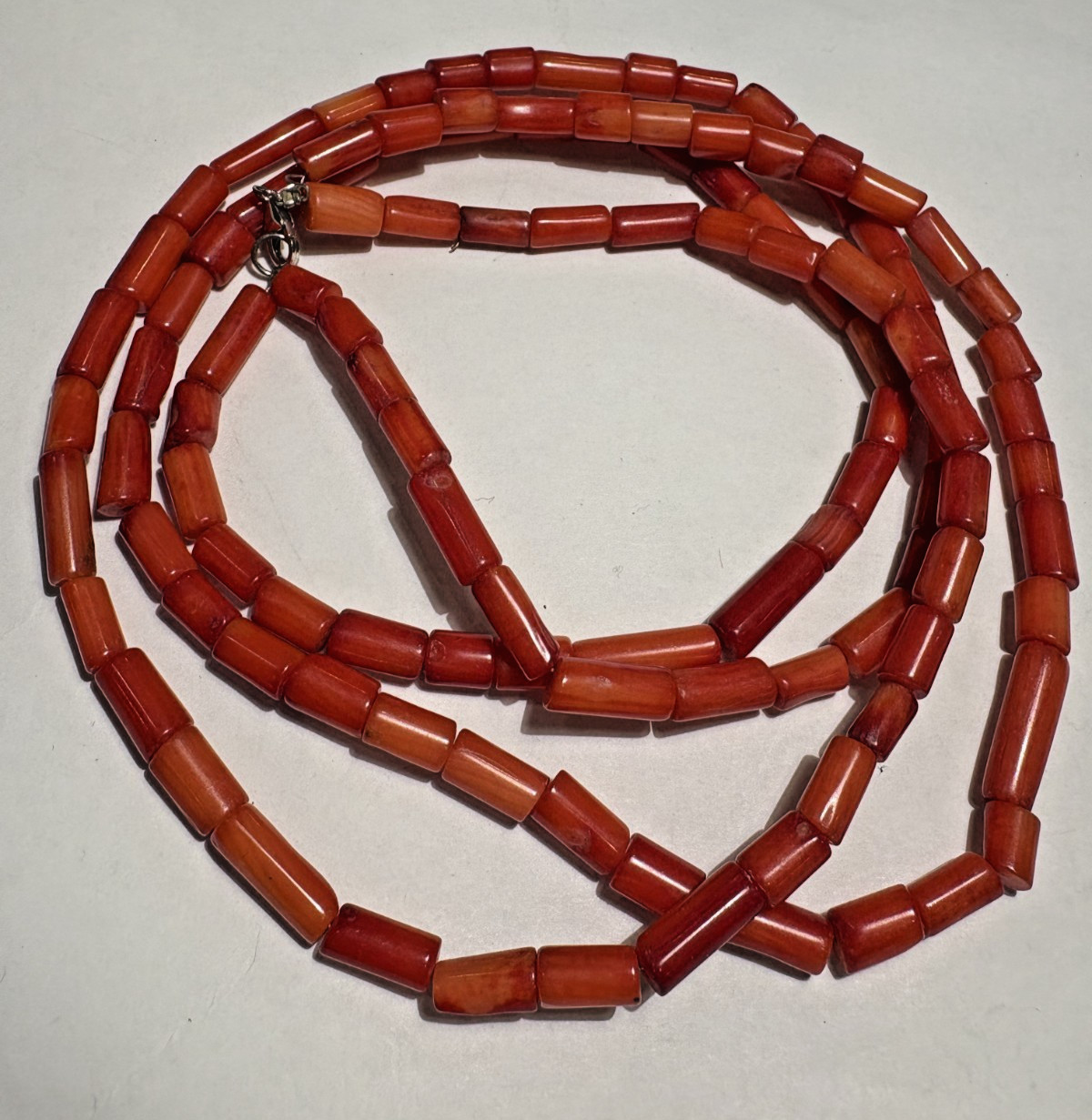 Dainty Double Strand Spice Red Tube Bamboo Beads 44g Coral 20″ Silver Necklace