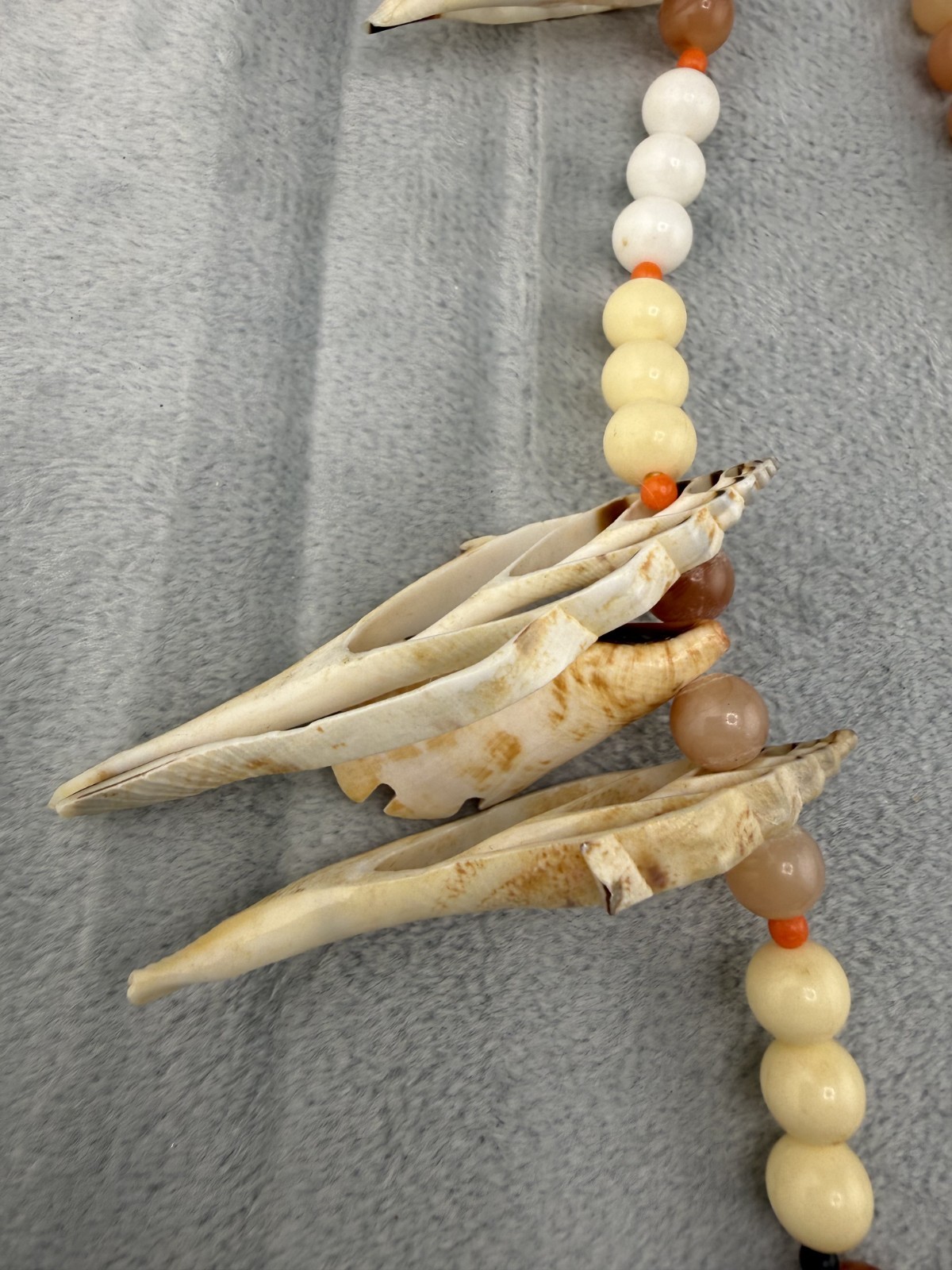 Vintage Kenneth Lane Necklace Beaded Brown White Shell 32″ Signed