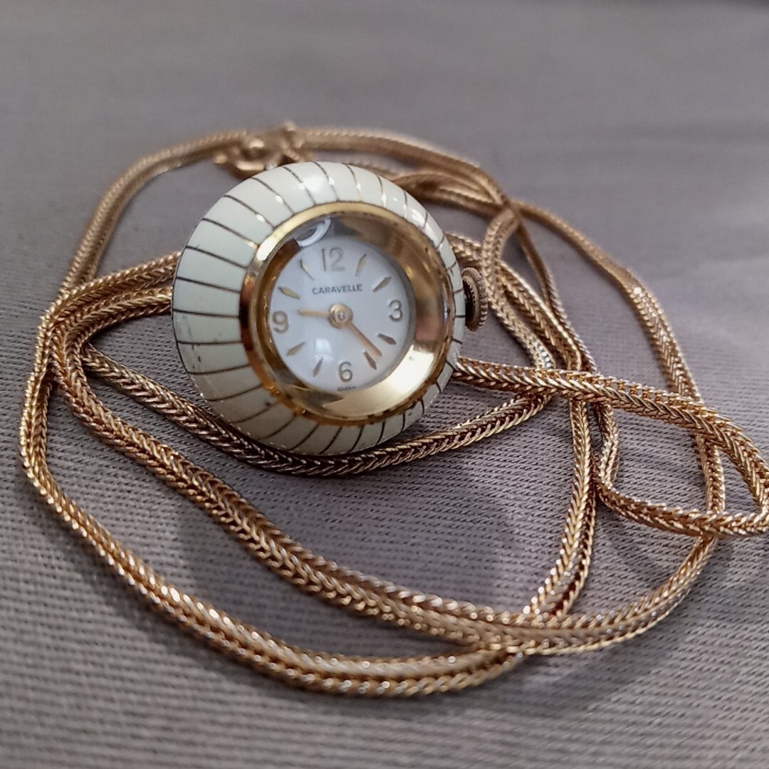 VINTAGE CARAVELLE BALL PENDANT WATCH 60’S WHITE & GOLD ENAMEL RUNNING HAND WIND