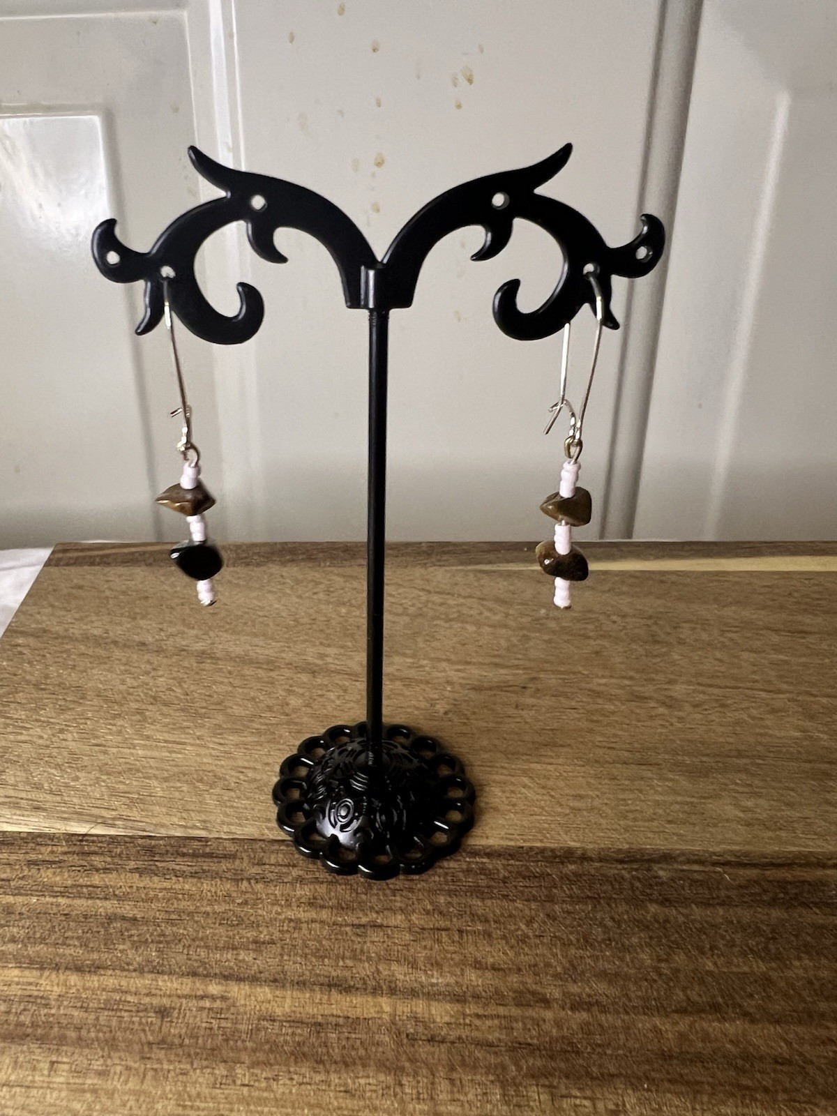 Vintage Tigerseye and White Beaded With Silver Tone Huggie Dangle Earrings