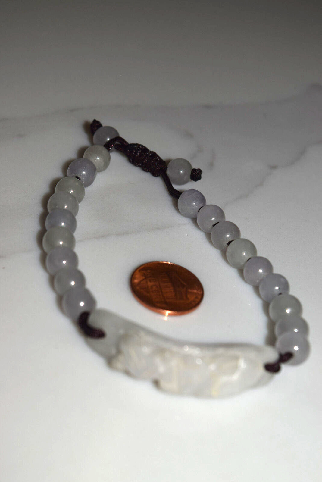 jade vintage women’s bracelet , very light lavender color, great pre-owned