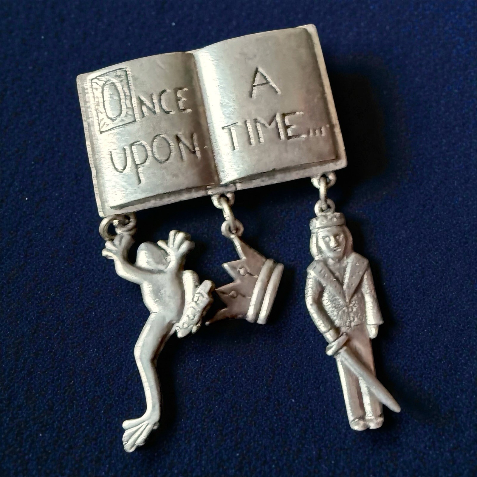 Storytelling Brooch Jim Clift Pewter Once Upon A Time Frog Prince Fairytale Pin