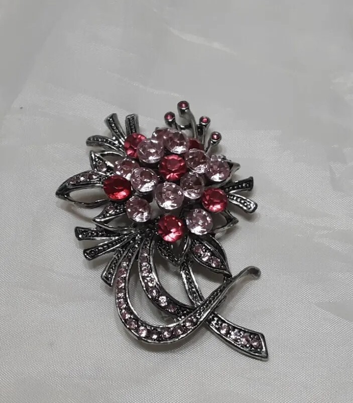 Brooch Pendent Silver Tone Gunmetal Pink Lite Dark Rhinestone Big Flower Bouquet
