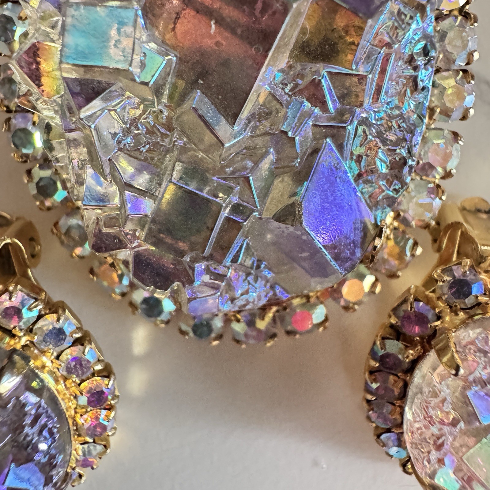 VTG Juliana Geode Brooch Iridescent AB Aurora Borealis Book Piece