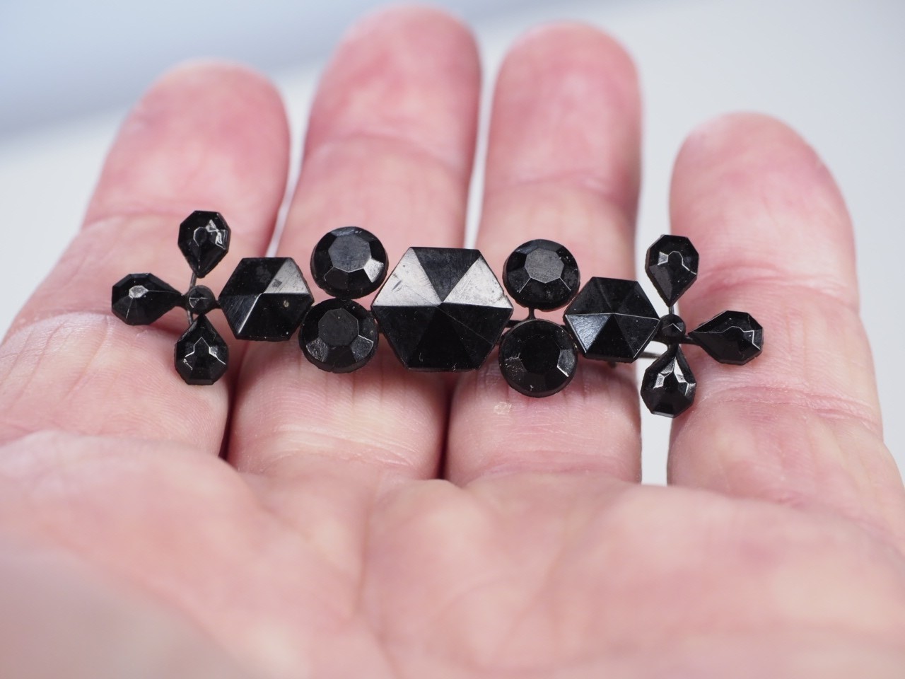 Antique jet Black Faceted Glass Mourning Brooch Victorian bar Pin Jewelry