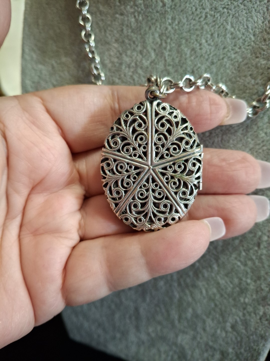 Vintage Signed Napier Silvertone Floral Runway Couture Locket Necklace, 1971