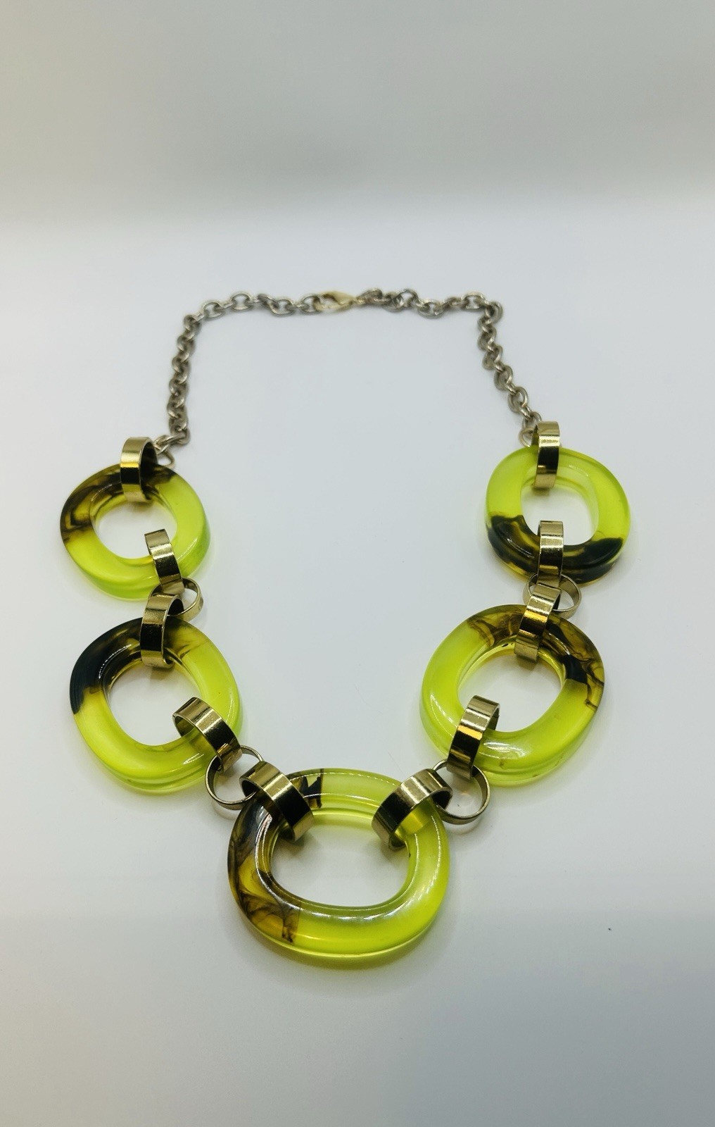 Vintage Acrylic Green Tortoise Shell Link 30” Necklace Estate Statement Jewelry