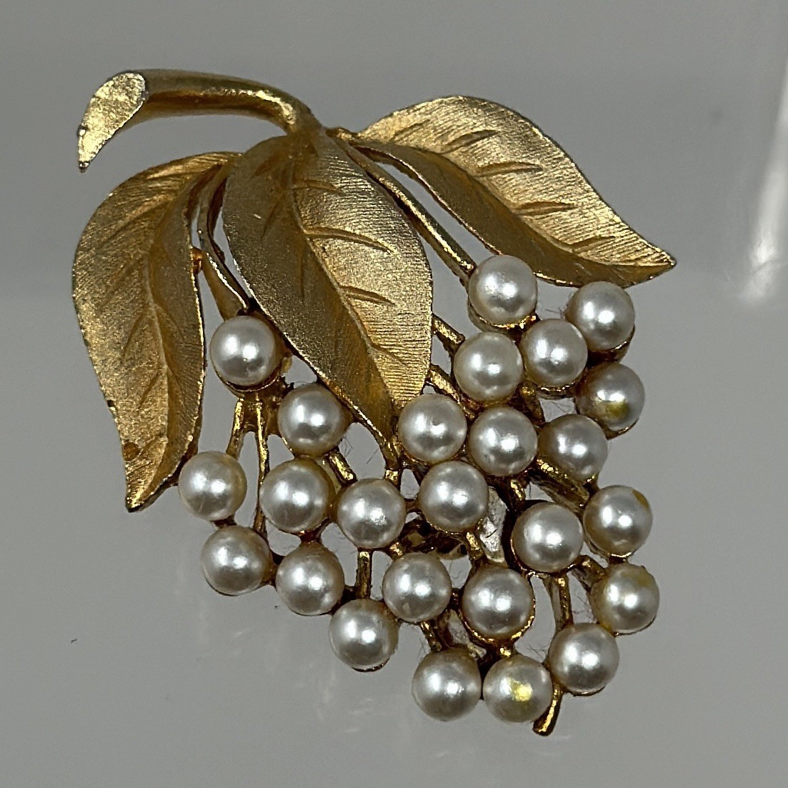 Vintage Gold Tone Bunch Of Grapes Brooch Faux Pearl Cluster Textured Elegant Pin