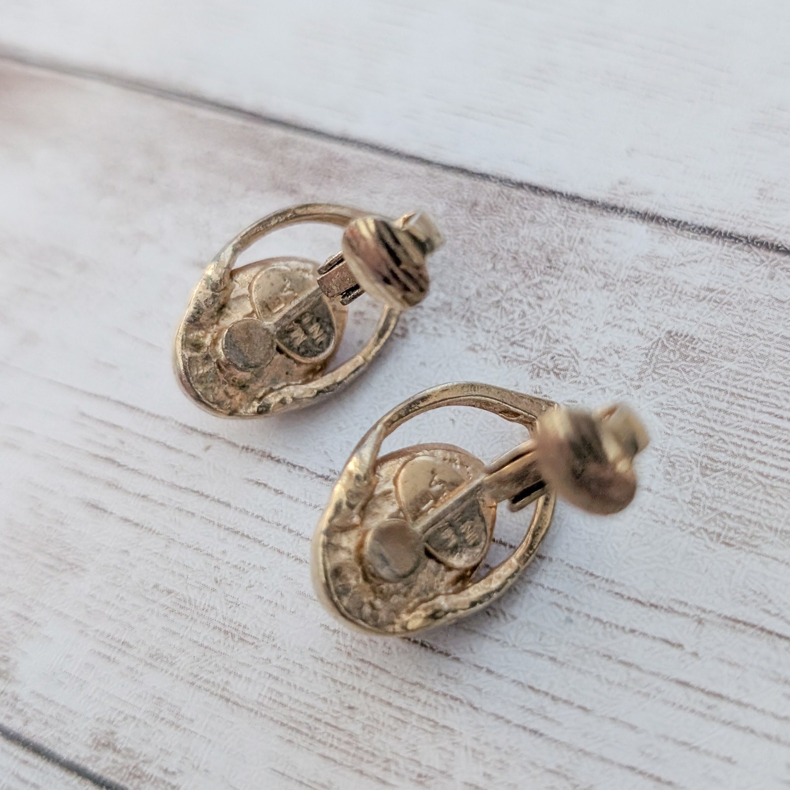 Vintage Clip On Earrings Very Light Pink & Gold Tone