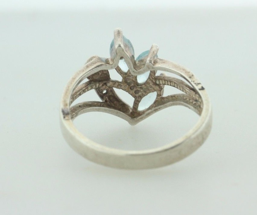 925 NV Nevada Sterling Silver Light Blue Topaz & Clear CZ Pointed Ring – Size 5