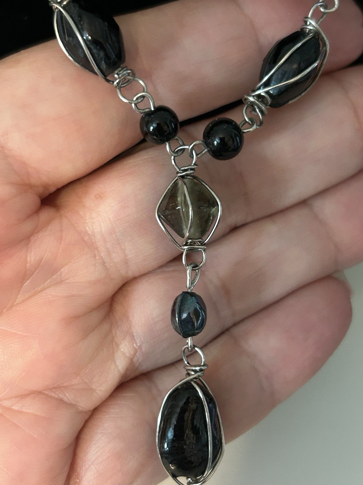 Black & Gray Stone Silvertone Y Necklace 16″ + 3″ Extender & 3″ Earrings EUC