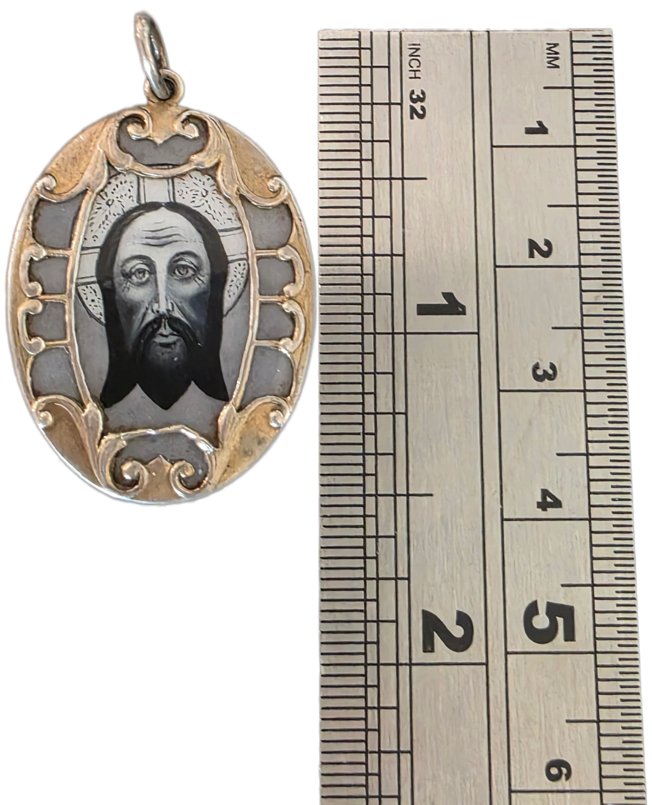 ANTIQUE RELIGIOUS PENDANT WITH THE FACE OF JESUS CHRIST ENAMELED PLAQUE Ca 1900s