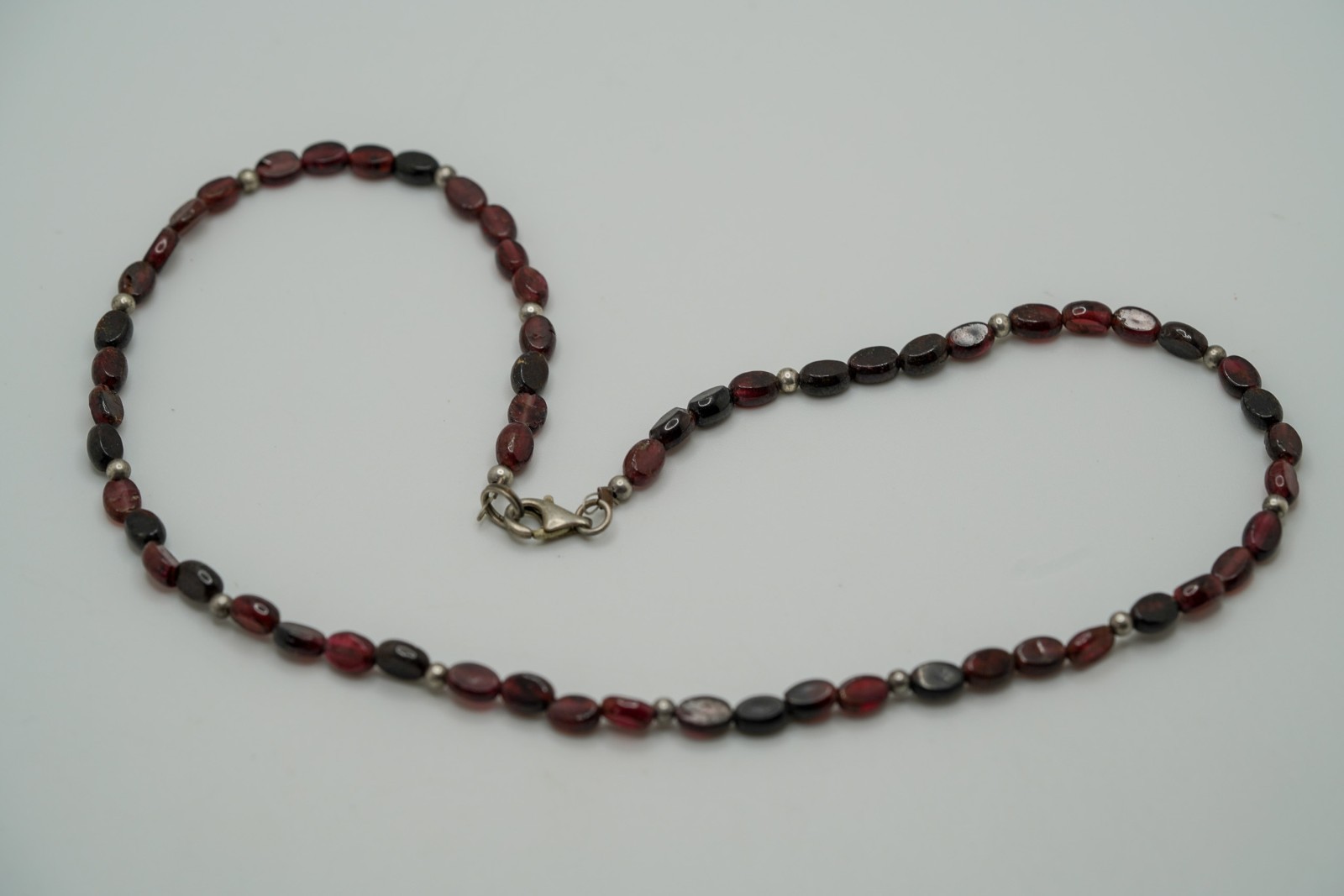 Vintage Boho Sterling Silver Garnet Bead Necklace 18″ x 5mm JB39