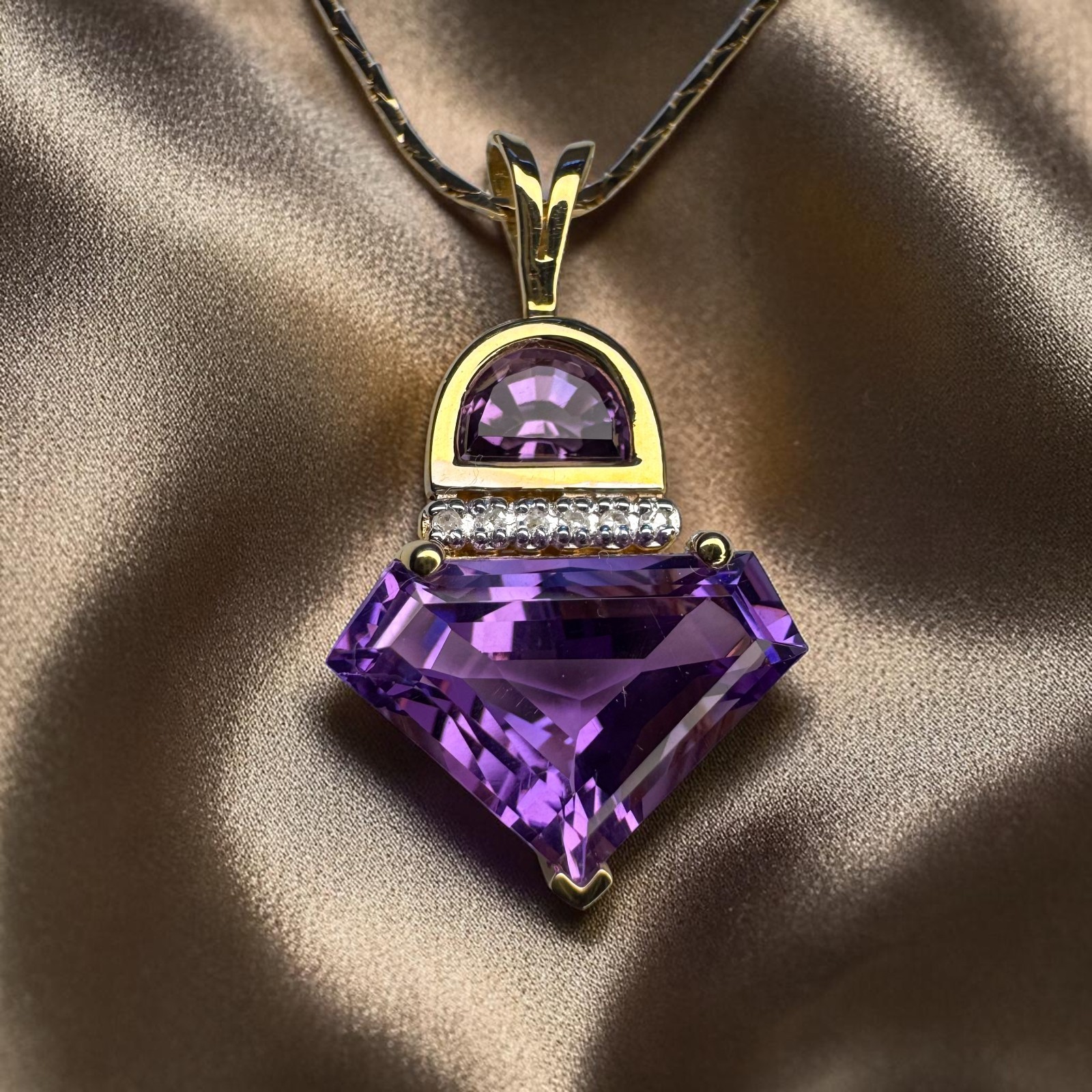 VINTAGE 14K Gold Natural Amethyst & Diamond Necklace -17″ Contemporary -4.4g