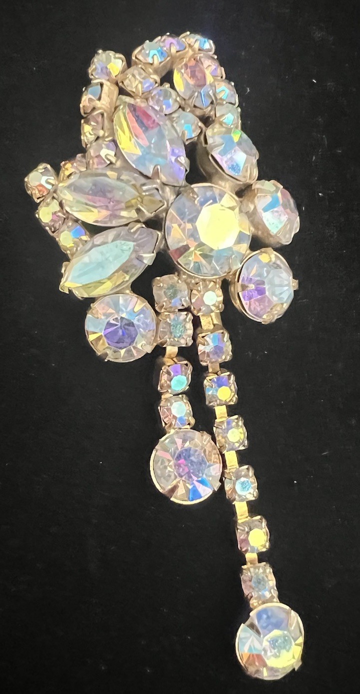 Vintage 3-1/2 Inch Rhinestone Crystal Dangle Brooch Pin Flashy Flower