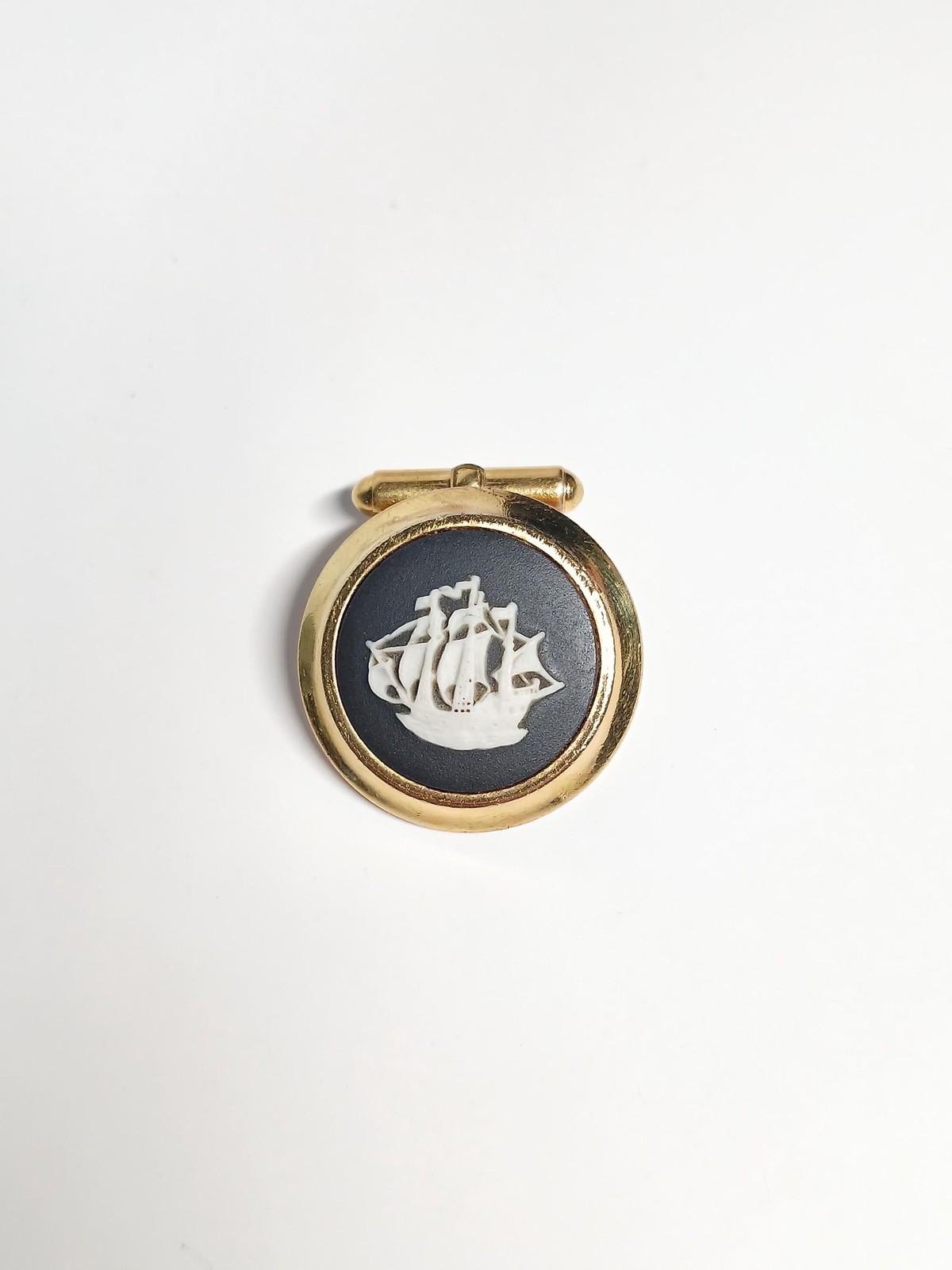 Vintage Wedgwood Black Jasperware Ship Single Cufflink Gold Tone England