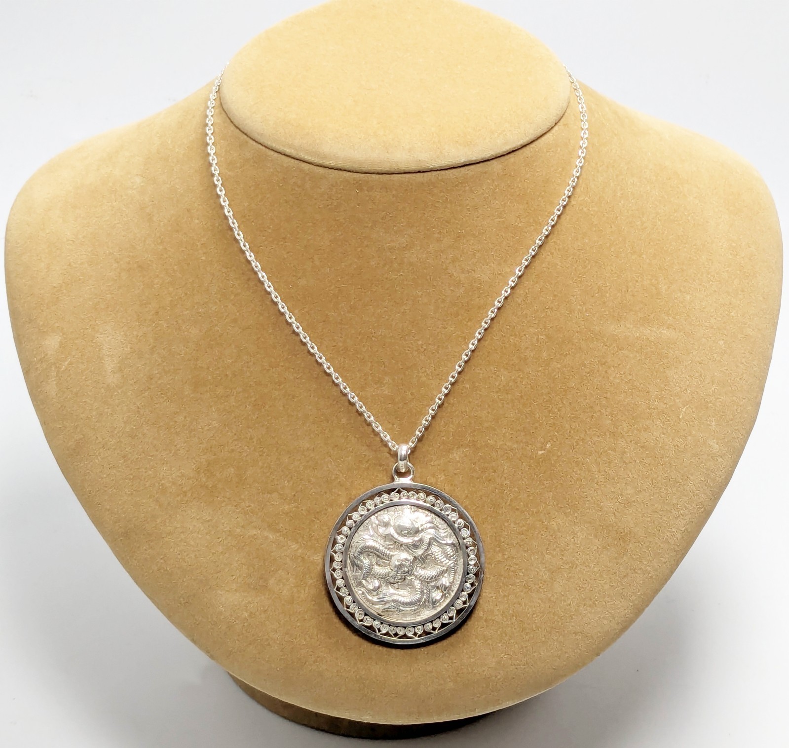 Vintage Antique Chinese 900 Silver Dragon Filigree Pendant Necklace Happiness
