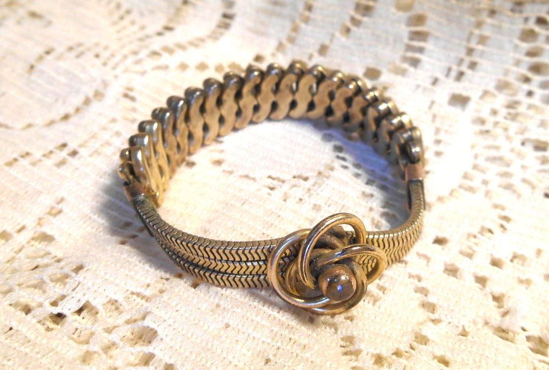 Vintage Unusual Carl Art Sweetheart Love Knot Expansion Bracelet Gold Filled