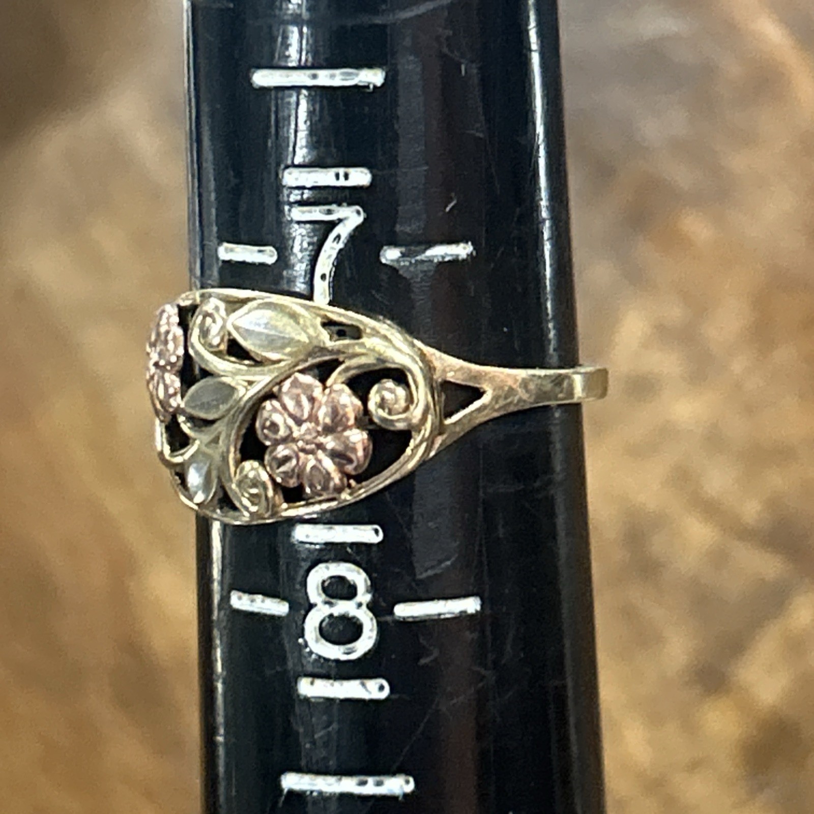 Vintage 10k Black Hills Gold Filigree Floral Ring Sz 7.5 1.52 Grams