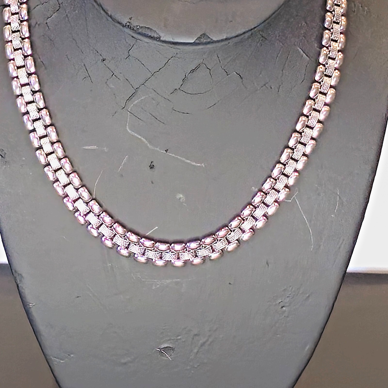 Monet Silver‑Tone Double Link Chain Necklace N Classic Polished Finish, Vintage