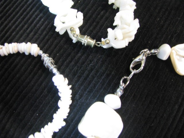 LOT S8 – 4 pc SEA SHELL NATURAL TONES MOP NECKLACE EARRING ANKLETS Beach Surfer
