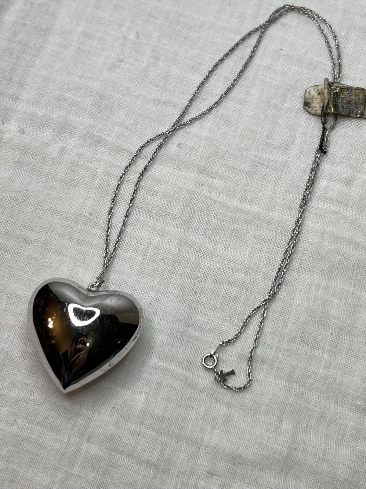 VTG NWT Crown Trifari Puffy Heart Necklace Silver Tone 28” NOS 1978-85
