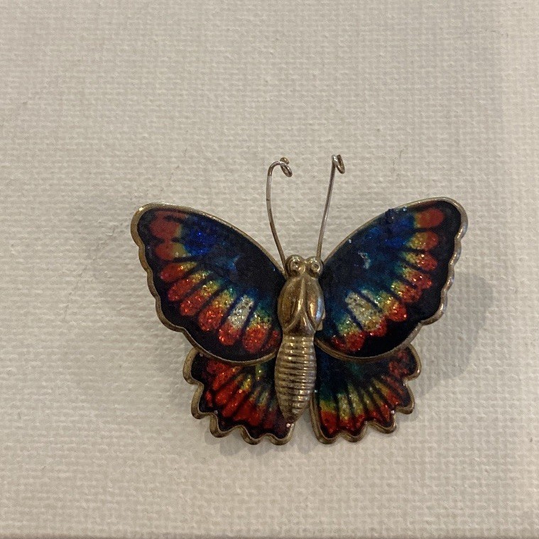 Vintage Butterfly Gold Tone Pin With Glitter Enamel Finish Its A Sweet Bug !