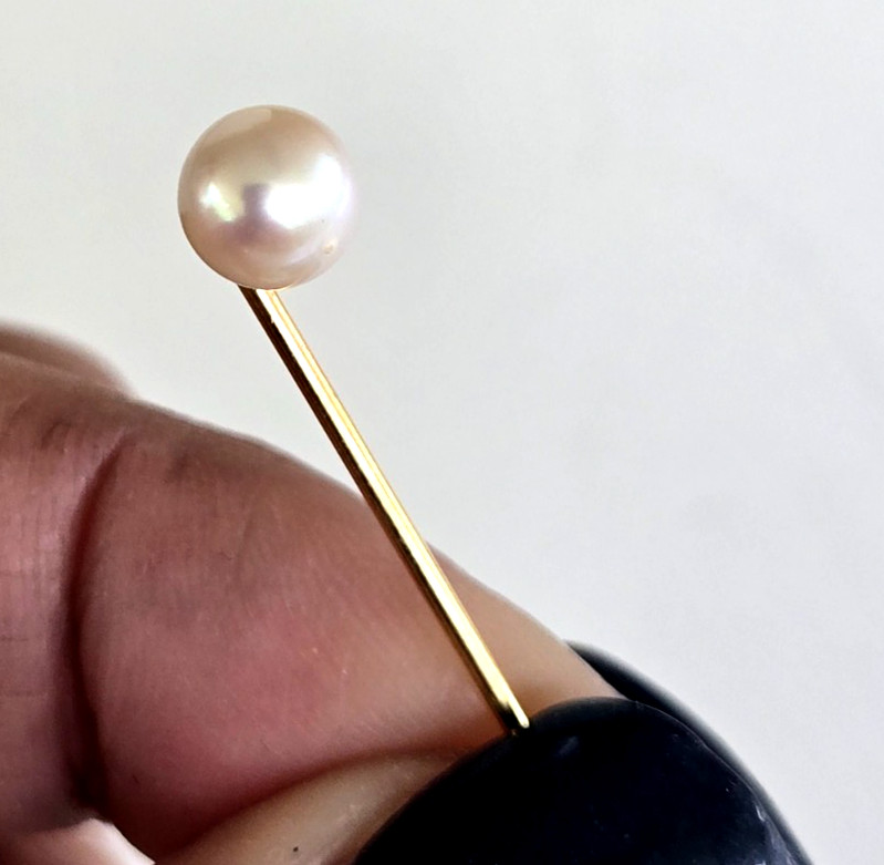 Vintage Genuine Pearl Gold Tone Stick Pin 3-1/16″