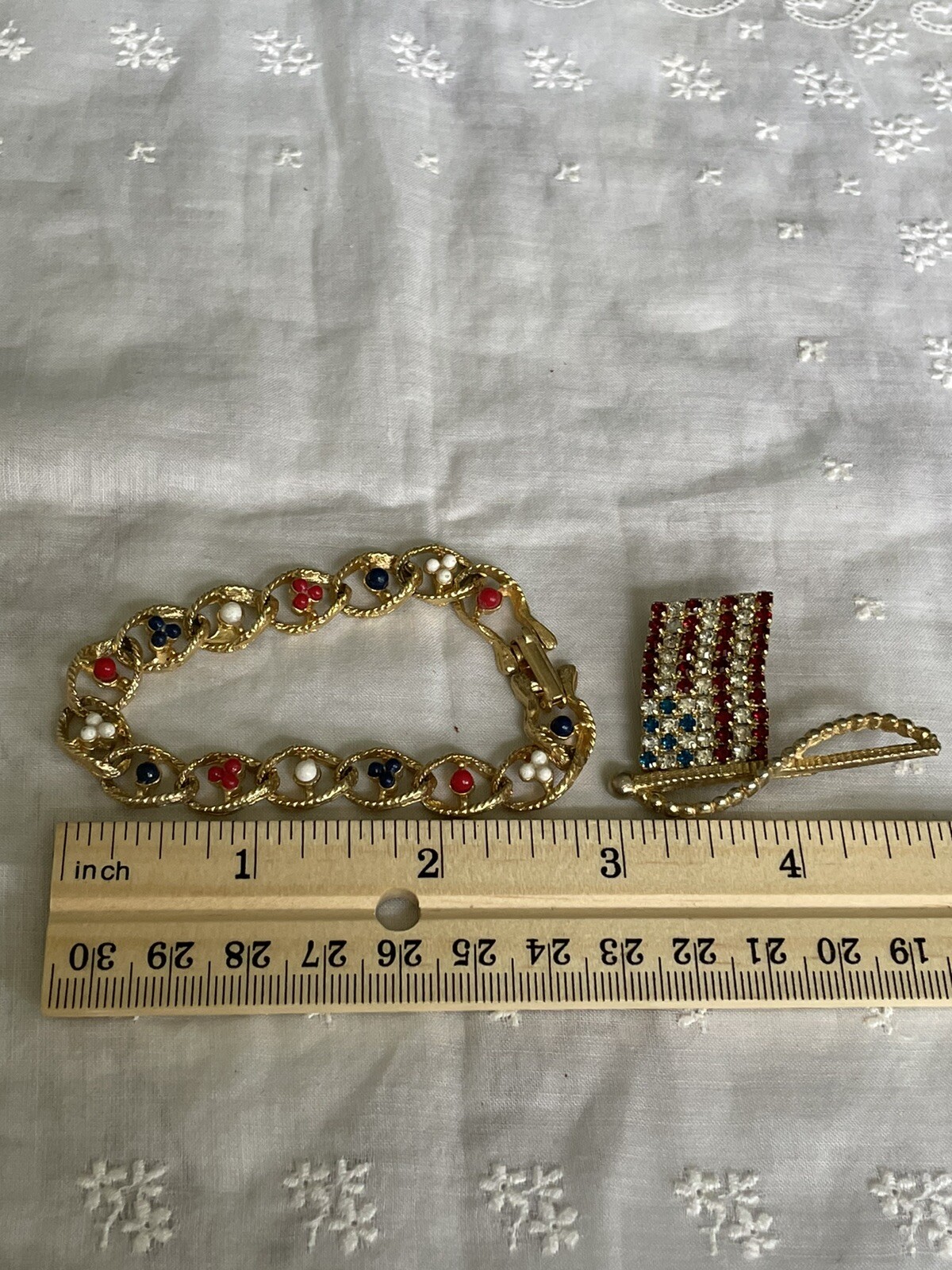 Bracelet & Patriotic Red White & Blue Rhinestone USA Flag Brooch Pin YT-27