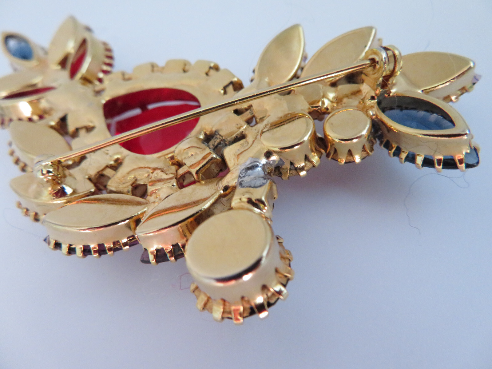 Estate Statement Leaf Rhinestone Pin Brooch Red Purple and Blue Gold tone As is