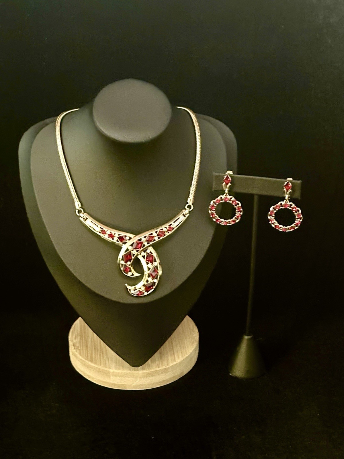 TRIFARI Ruby Red Diamond 1952 Parure Alfred Philippe Drop-Dangle Crown w/Box