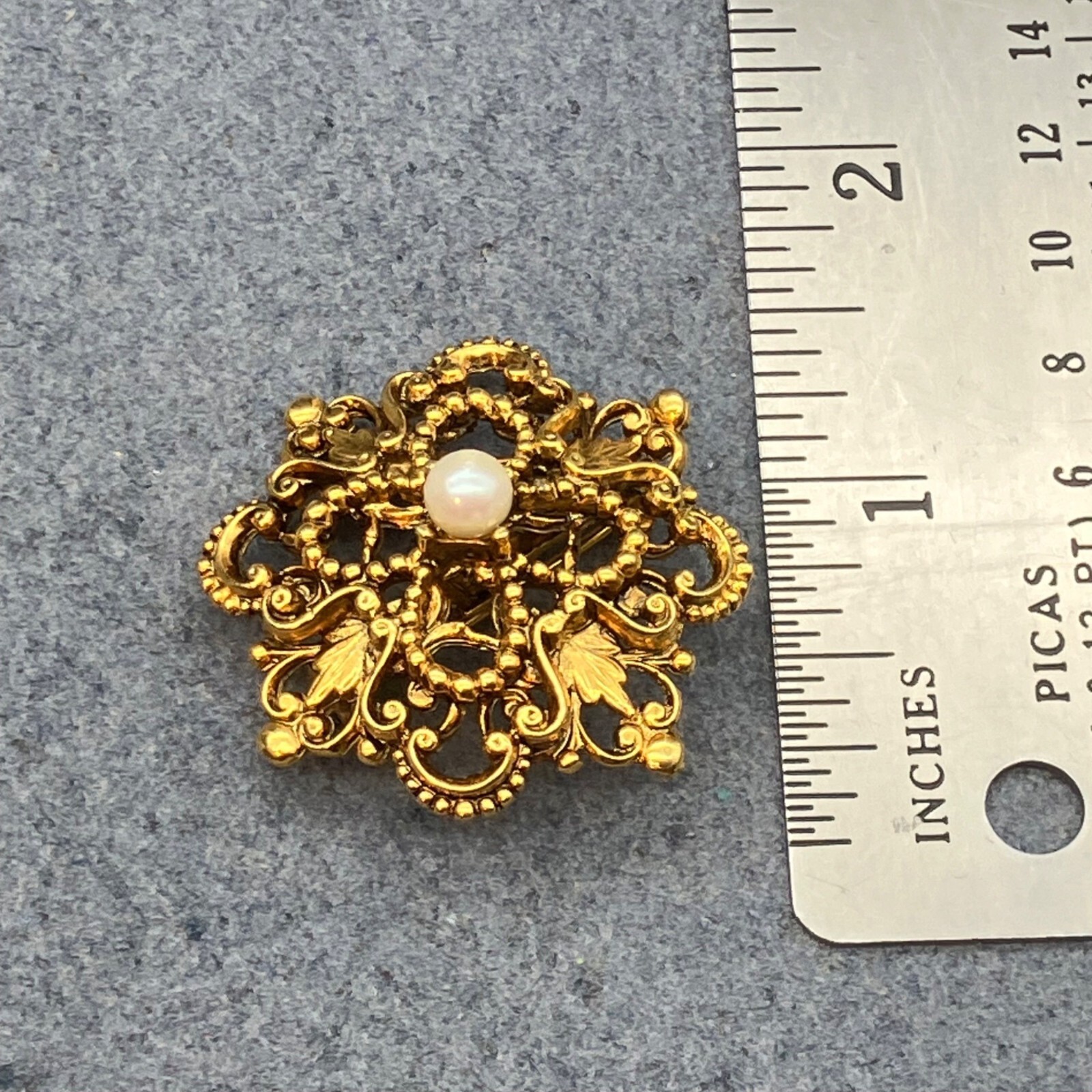 Tacoa Flower Brooch Pin 1.5 In Gold Pearl Ornate Floral Vintage Retro Elegant