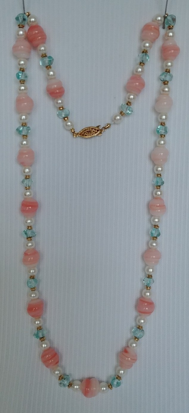 Vintage Pink & Blue Beaded Glass & Faux Pearl Pastel Colour 12″ Necklace