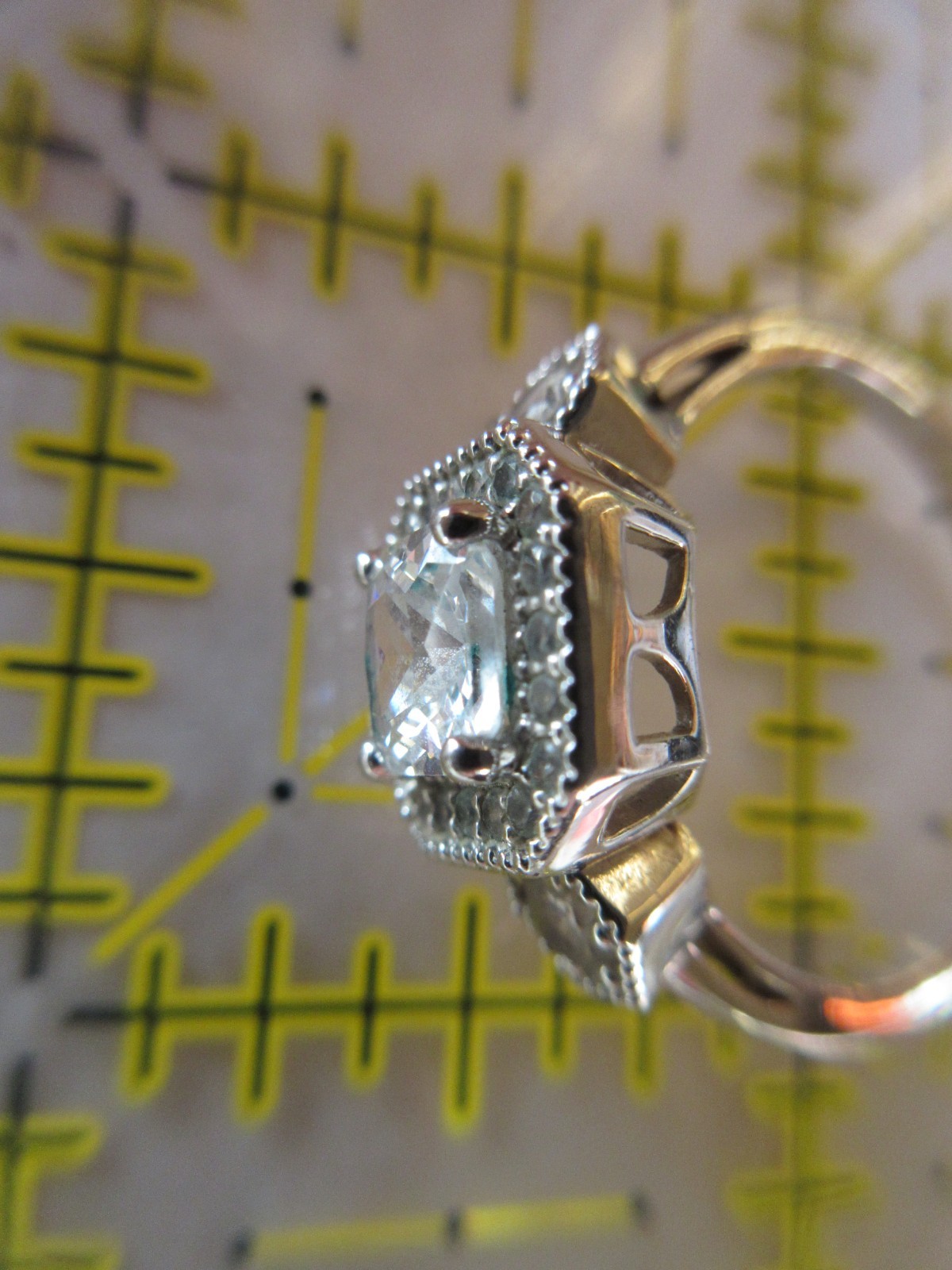Vintage signed STELLA & DOT Clear Rhinestones Cocktail Ring Size 9