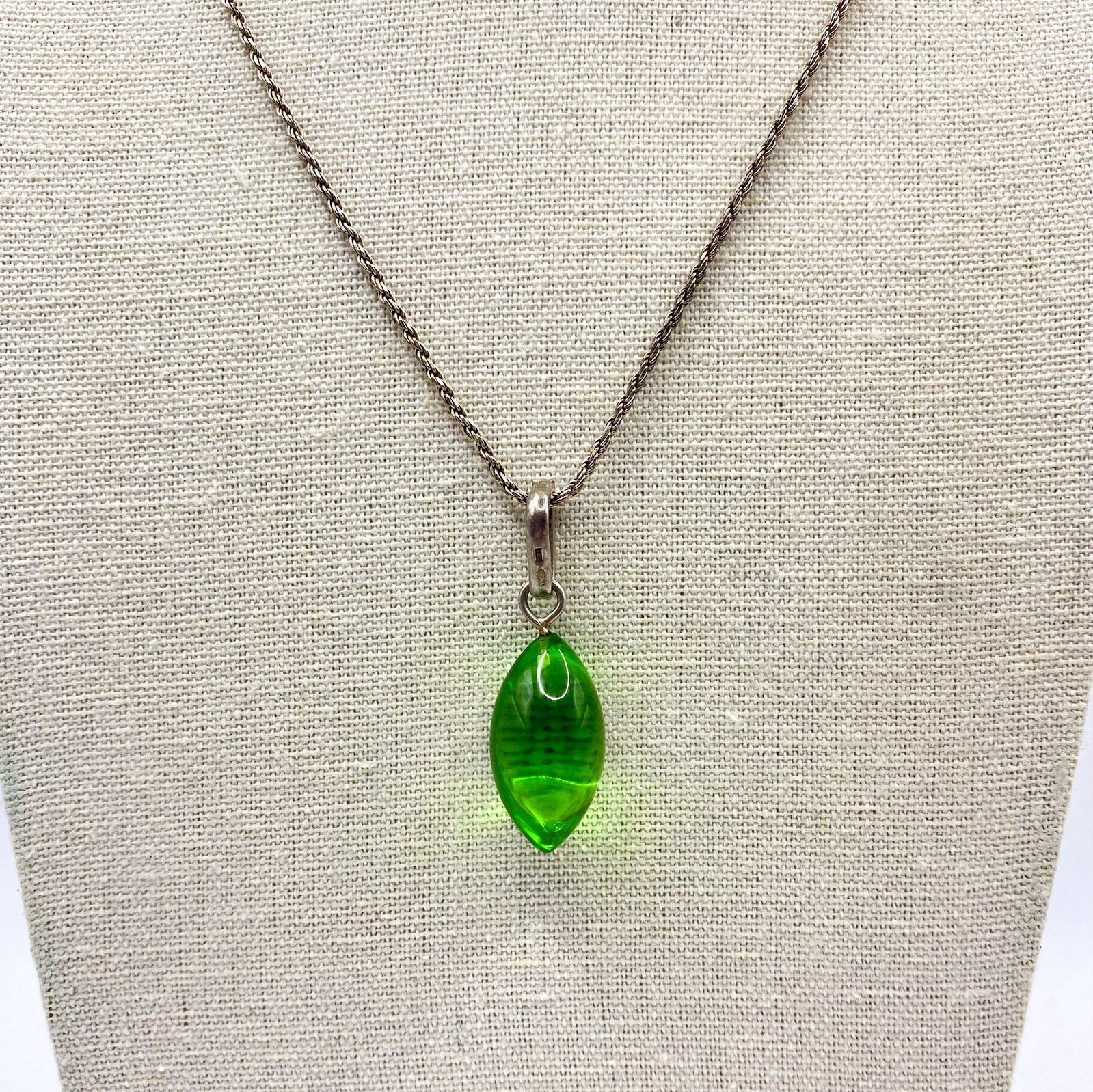Vtg Sterling Silver 925 Clear Lime Green Lucite Navette Pendant Necklace Deco
