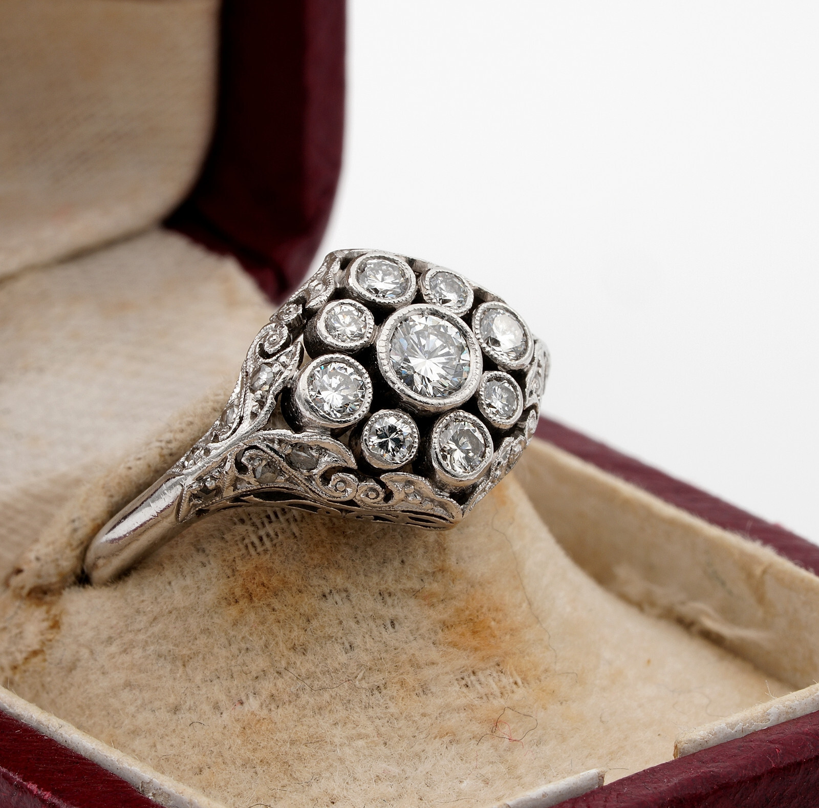 Art Nouveau .75 Ct Diamond F VVS/VS Platinum Rare Engagement ring
