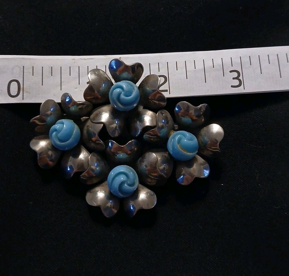 Hearts & Flowers Brooch w/ Aqua Blue Rose Centers 3 ” x 2″ Silvertone Vintage
