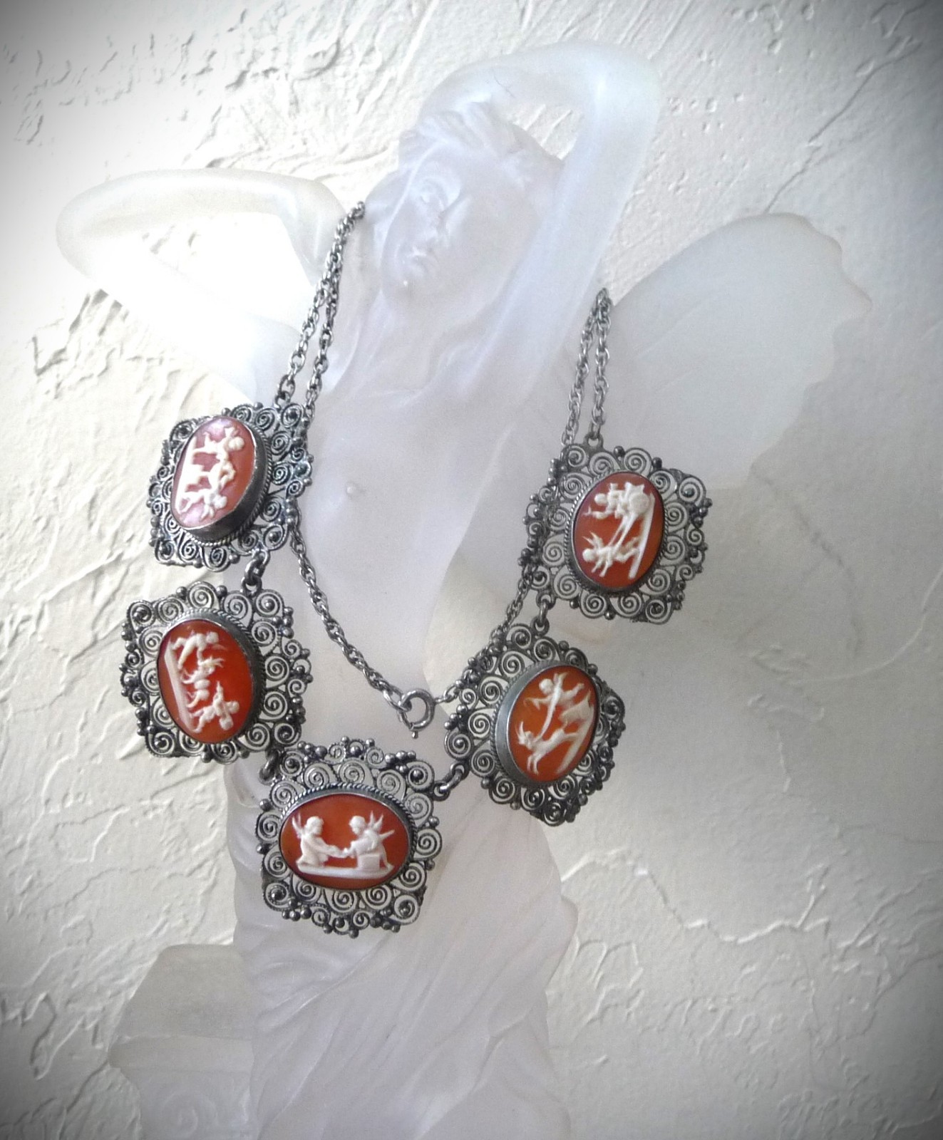 FABULOUS RARE ANTIQUE STERLING 800 SHELL CAMEO CANNETILLE CUPID CHARIOT NECKLACE