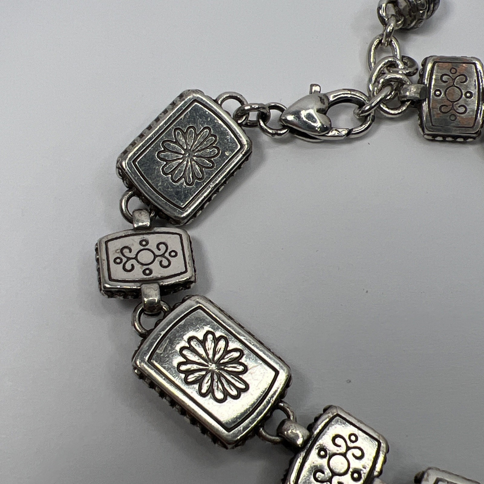 Vintage Brighton Water Lily White Black Flower Retired Silver Bracelet