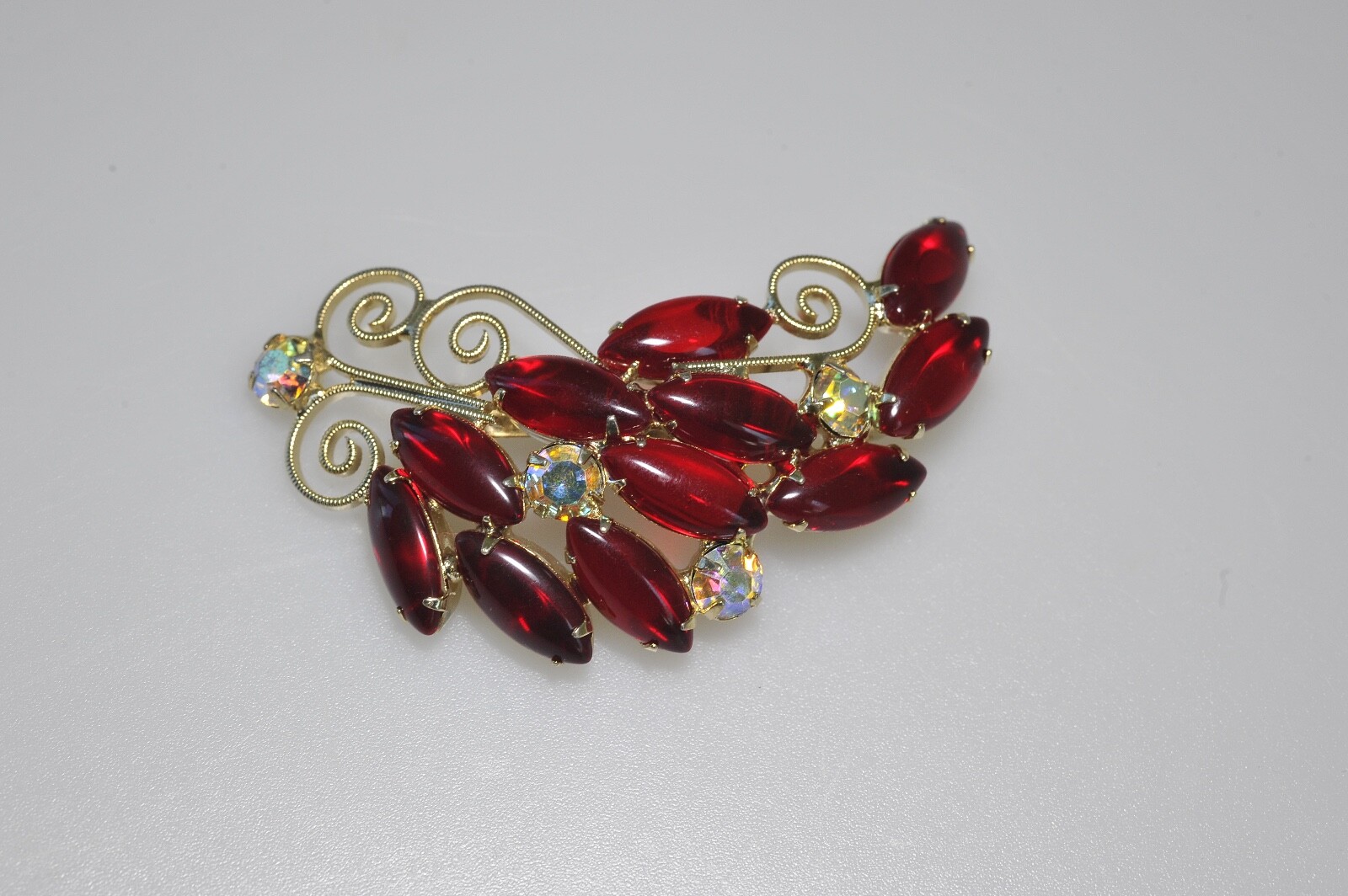 Brooch AB RED RHINESTONE FLOWER spray scroll prong open R34