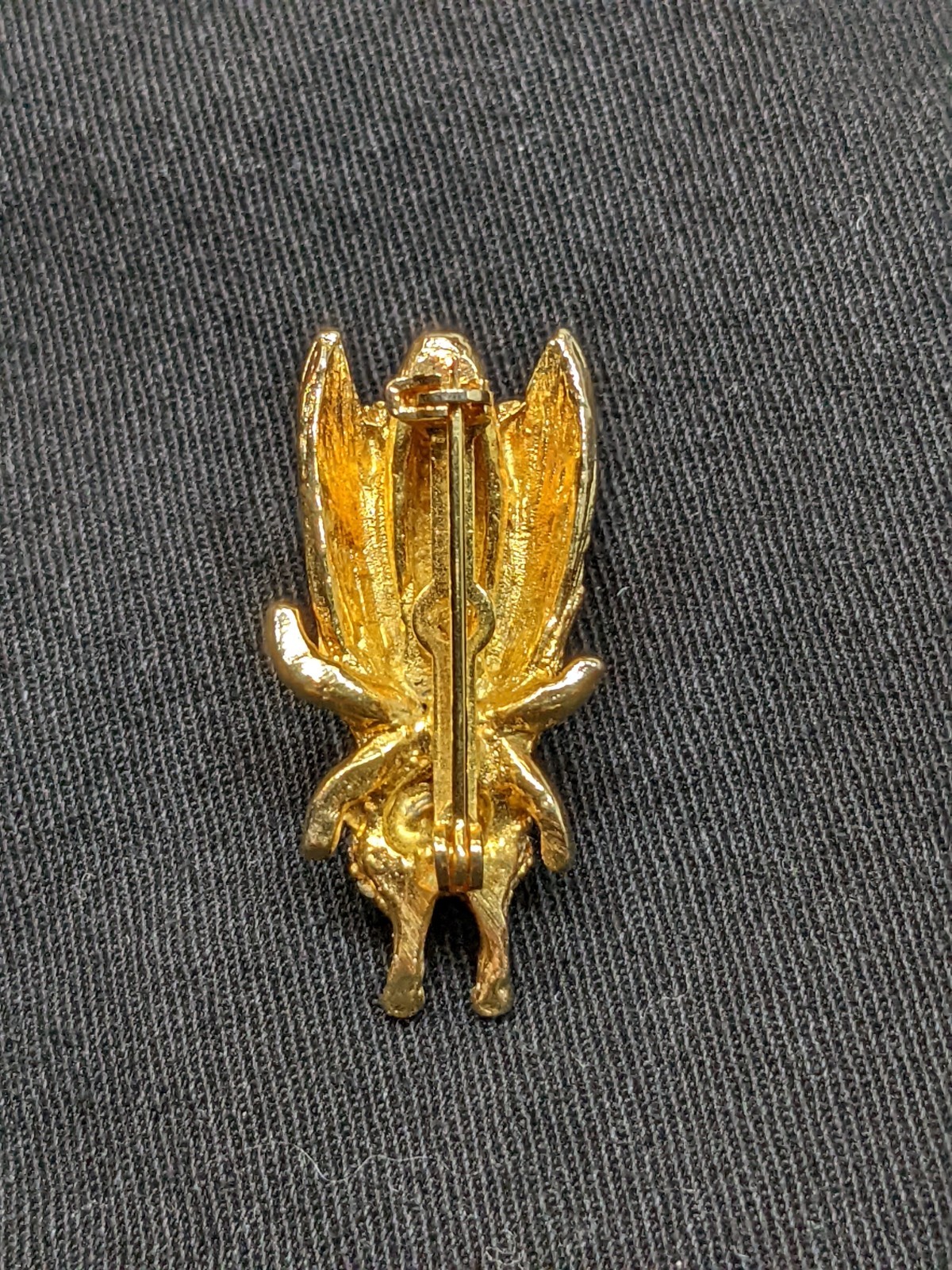 Vintage Gold Tone Rhinestone Fly Insect Brooch Pin Green Eyes Tremble Wings