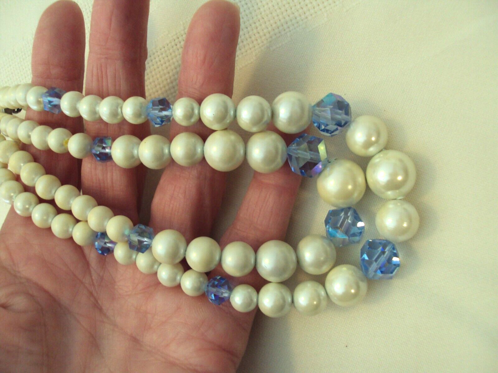 VINTAGE 18″ LAGUNA DOUBLE STRAND FAUX PEARLS BLUE CRYSTALS WOOD BEAD NECKLACE