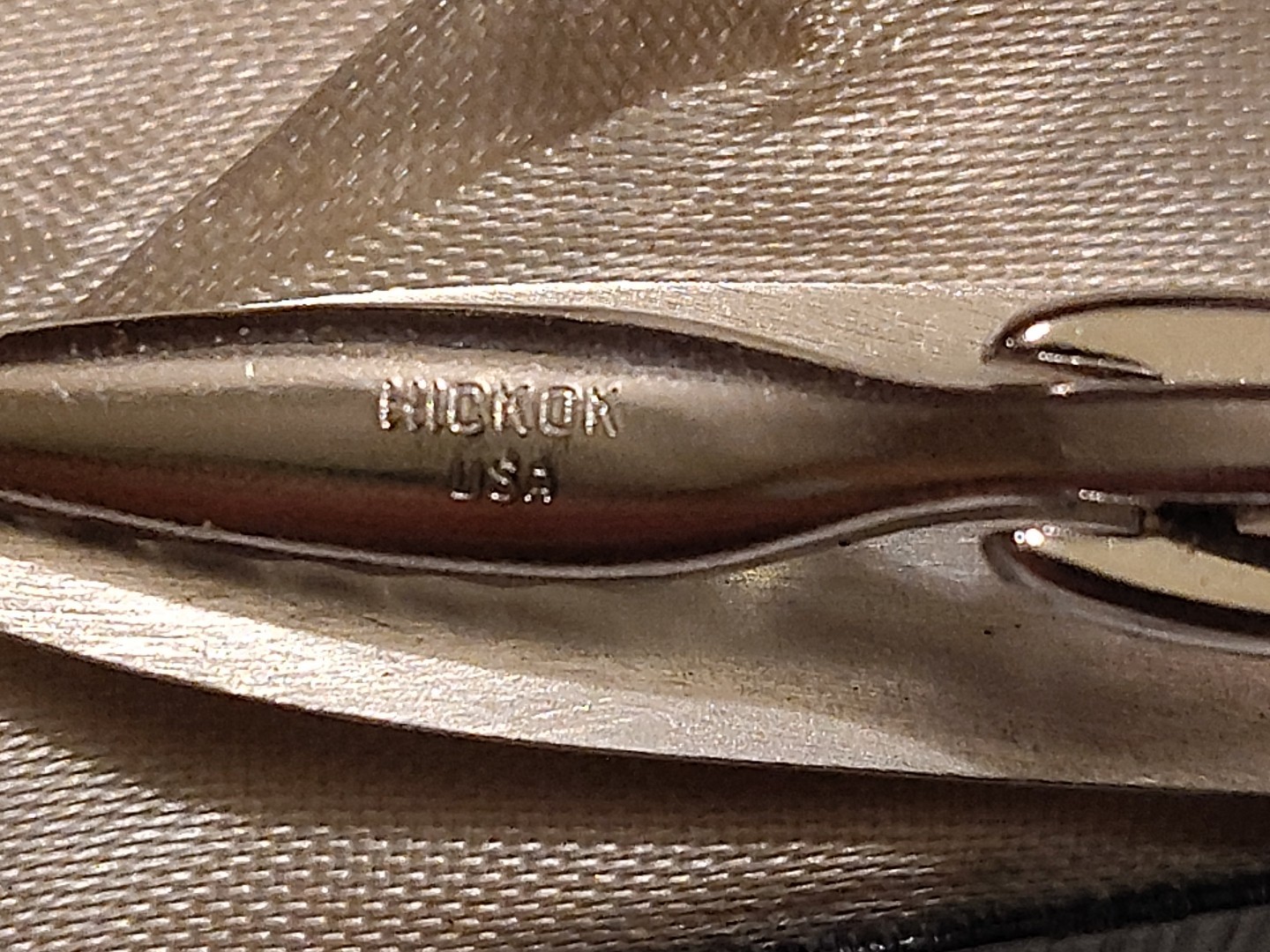 Vintage Hickok Silver Tone Cuff Links & Tie Bar Clip Set Fish Scale Made In USA