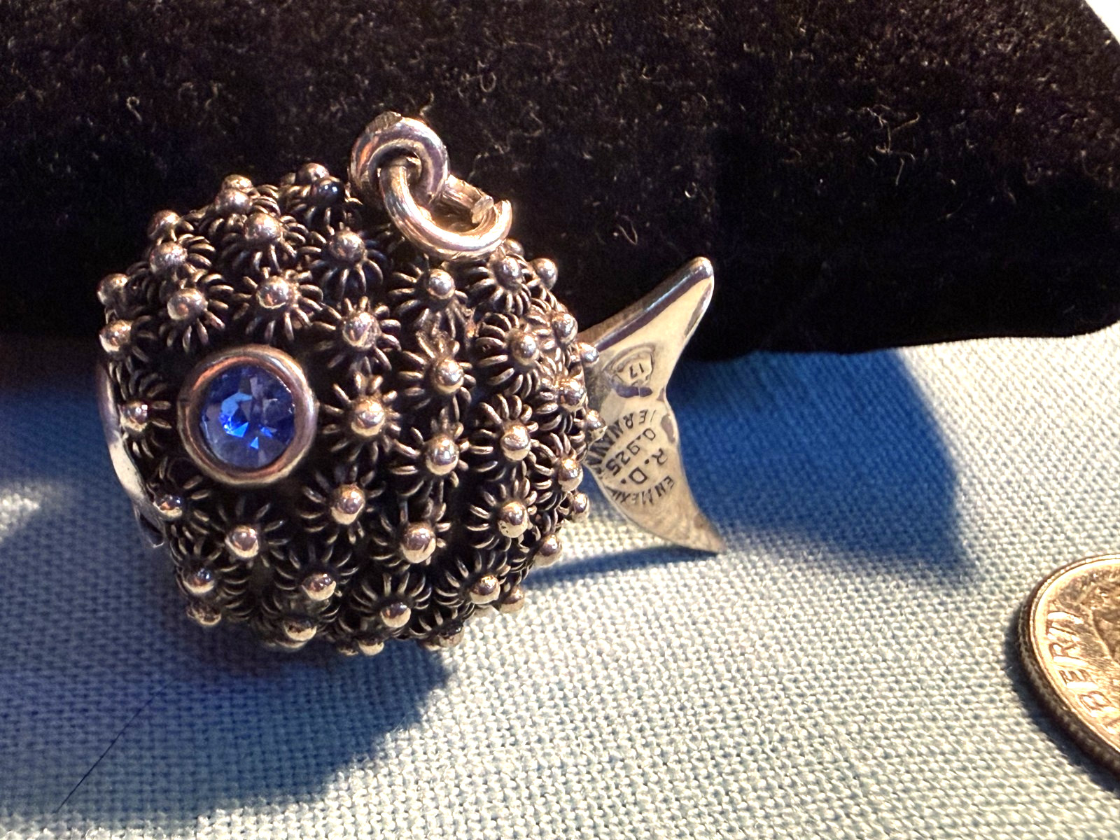 VTG MEXICO CUERA. R.D. EAGLE 17 CANNETILLE FLOWER OPEN MOUTH PUFFER FISH PENDANT